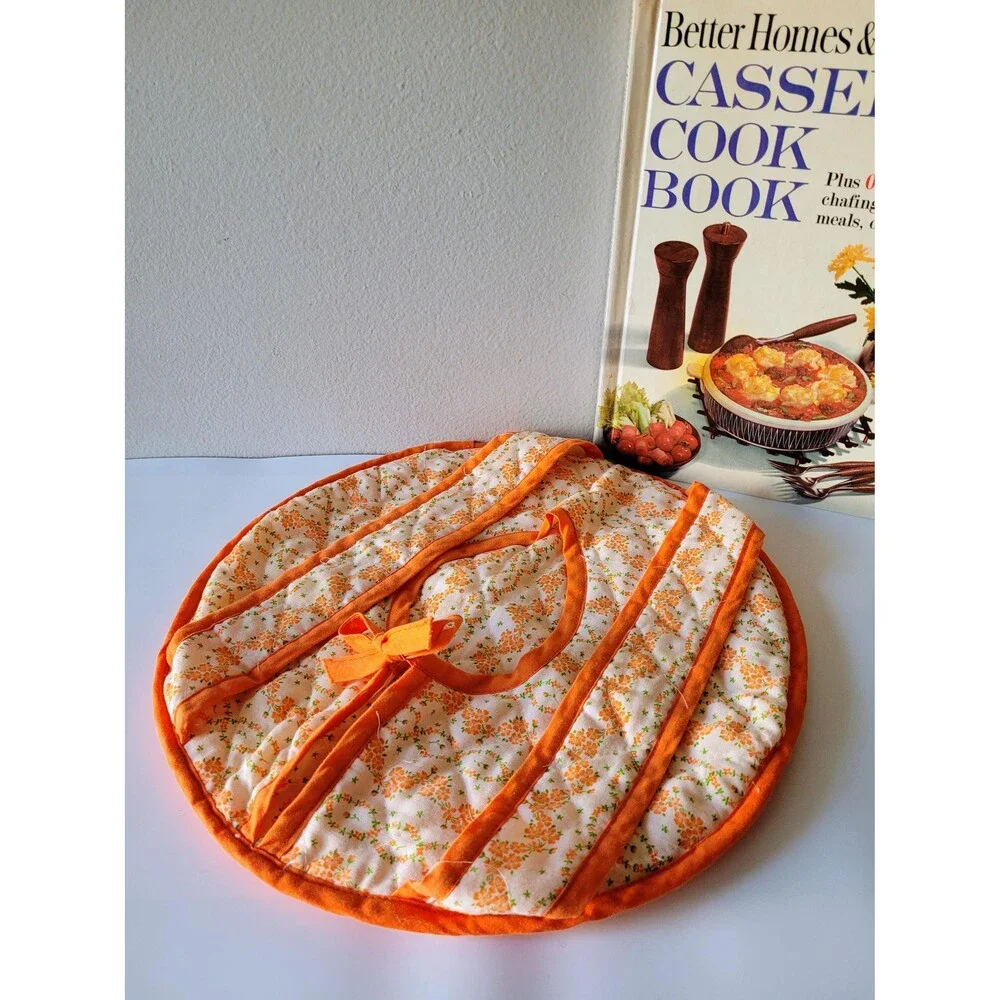 Vintage Orange Floral Casserole Caddy, Pie, Cake Carrier, Quilted Potluck Tote